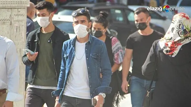 O caddelerde sigara içme yasağı başladı, vatandaşlar destek verdi