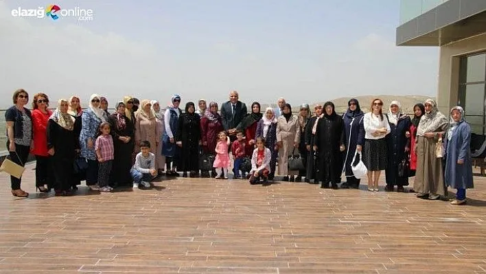 Vali Zorluoğlu şehit ailelerini unutmadı