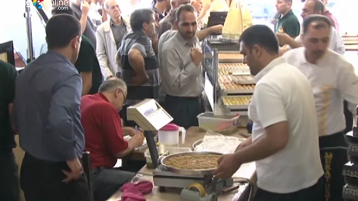 Kadayıflar,Baklavalar, yine yok sattı