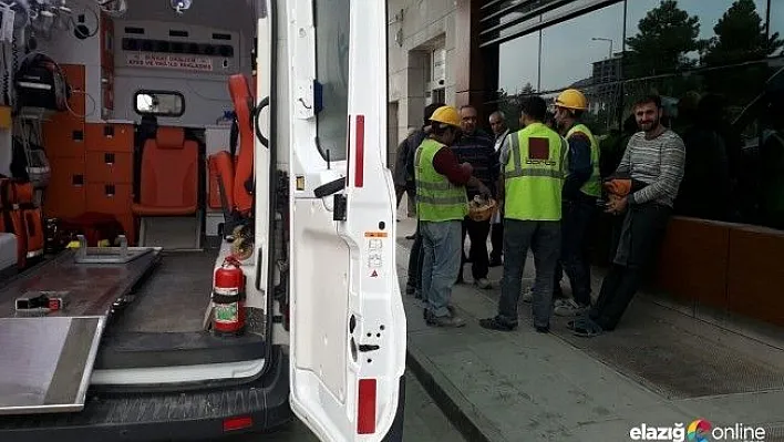 Elazığ'da 40'dan fazla işçi gıda zehirlenmesi şüphesiyle hastaneye kaldırıldı