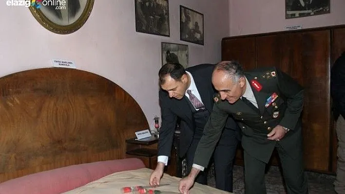 Hoş Gelişler Ola Mustafa Kemal Paşa!