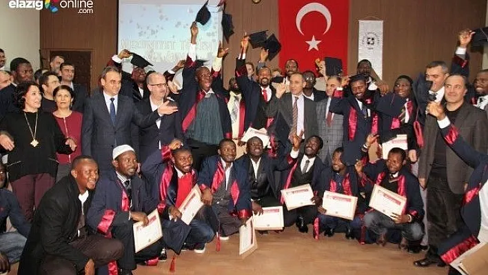 Ganalı öğretmen adayları mezun oldu