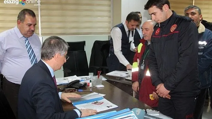 Elazığ'da işçilerin &quotKadro" heyecanı