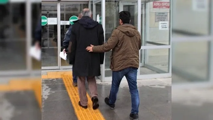 Sosyal medyadan terör propagandası yapan öğretmen gözaltına alındı