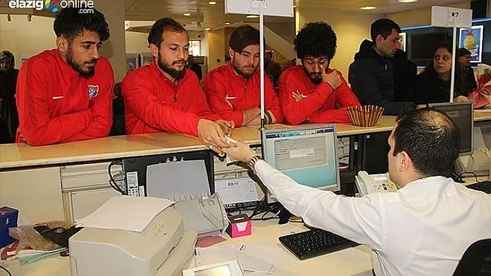 Elaziz Belediyespor'dan Mehmetçik Vakfına bağış