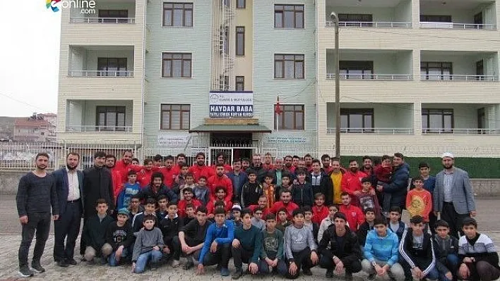 Elaziz Belediyespor, Haydar Baba Yatılı Kuran Kursu'nda genç hafızlarla buluştu