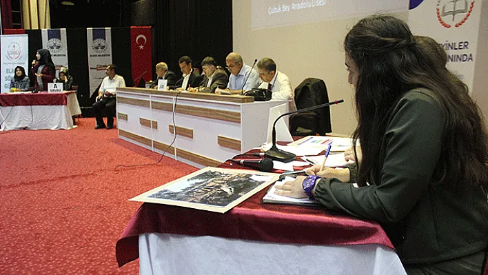 Elazığ'da liseler arası münazara yarışması