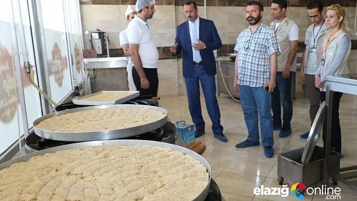 Elazığ'da tatlıcılara hijyen denetimi