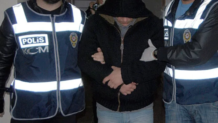 İşyeri soyan 3 şüpheli tutuklandı