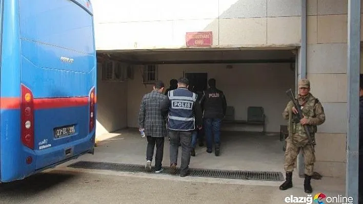 Elazığ'da ki FETÖ operasyonunda 5 astsubay tutuklandı