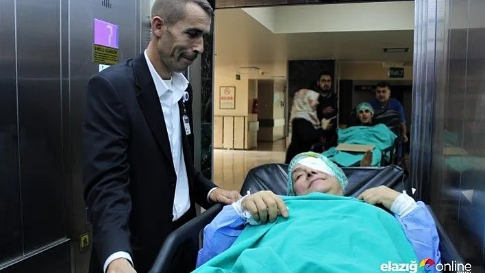 Hayatı asansörde geçiyor, günlük 600 kez inip çıkıyor