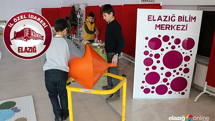 Öğrenciler, tatilde bilimsel atölye çalışmalarına katılıyor