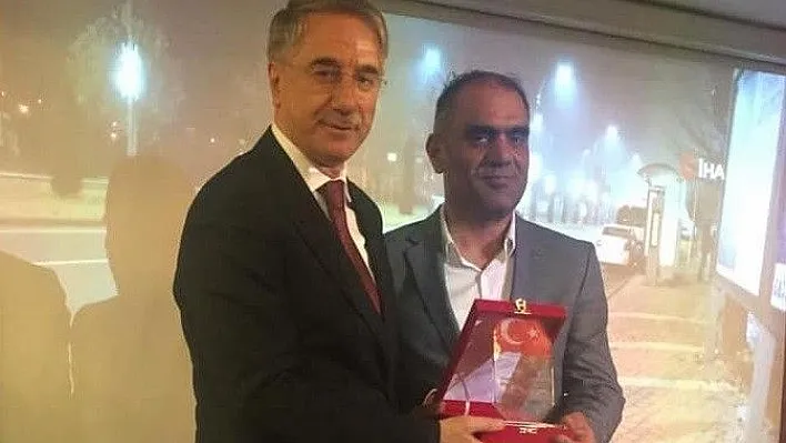 Cüzdan bulup, sahibine teslim etmişti, ödüle layık görüldü