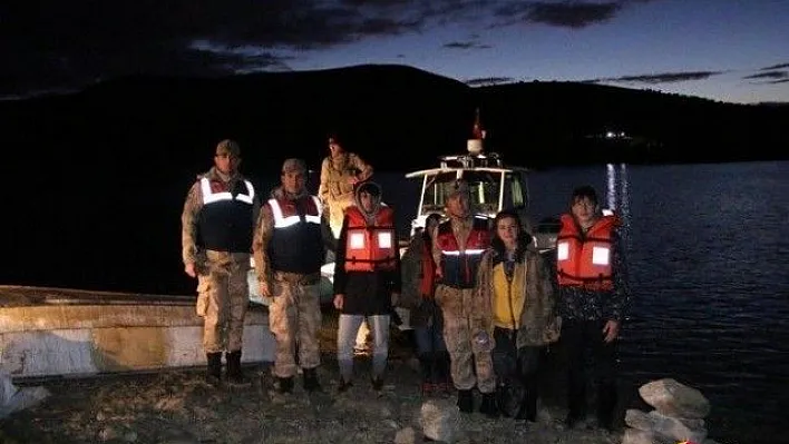 Doğa yürüyüşünde kaybolan 4 genç kurtarıldı