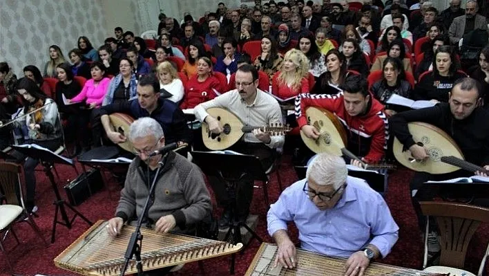 Esnafından doktoruna 180 kişilik 'Gönüllü Korosu'