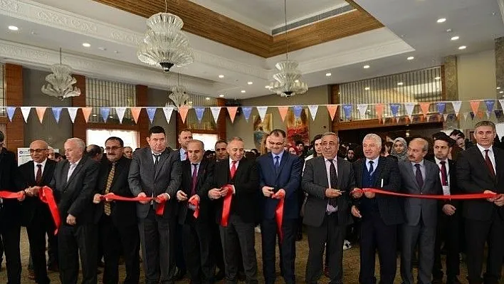 Elazığ'da "Üniversite Tanıtım Günleri" düzenlendi