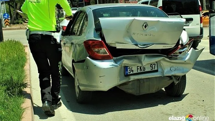 Elazığ'da trafik kazası: 2 yaralı