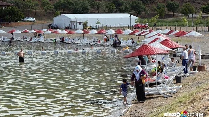 Tatilciler seçime gitti, doğunun gizli denizi &quotHazar" boşaldı