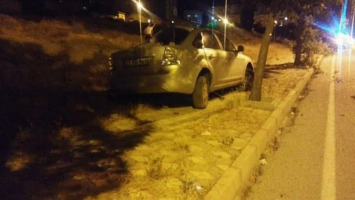 Elazığ'da trafik kazası:1 ölü, 1 yaralı