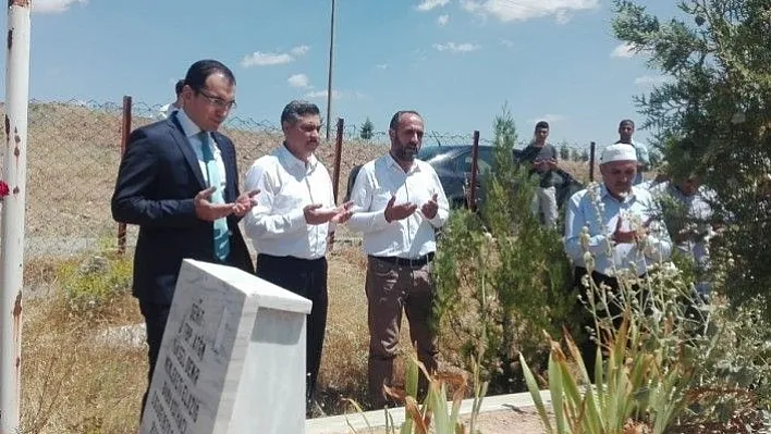 Kovancılar'da şehit kabirleri ziyaret edildi, mevlit okutuldu