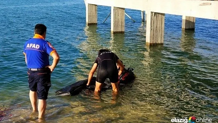 Yüzmek için baraja giren genç boğuldu
