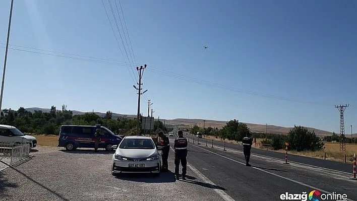Jandarma ekiplerinden drone destekli trafik uygulaması
