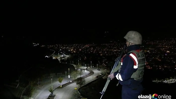 En uzun gecede, vatan nöbeti tamam