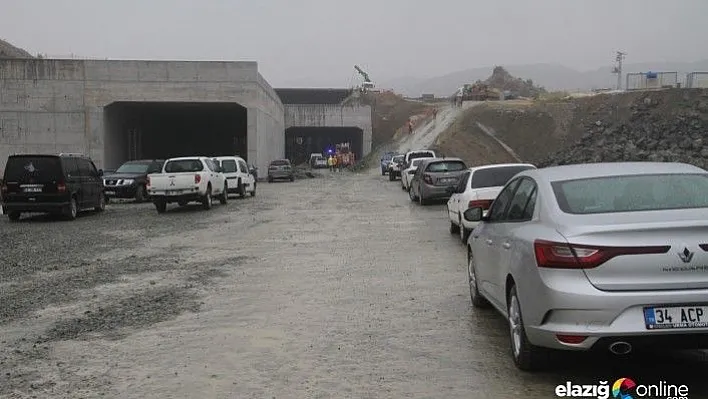 Köprü ve viyadük çalışmasında vinç devrildi:1 ölü