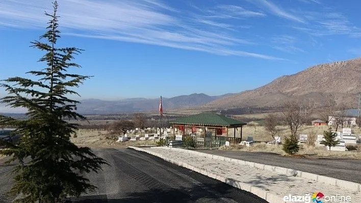 Şehit Polis Memuru Fethi Sekin'in kabrinin yolu yenilendi