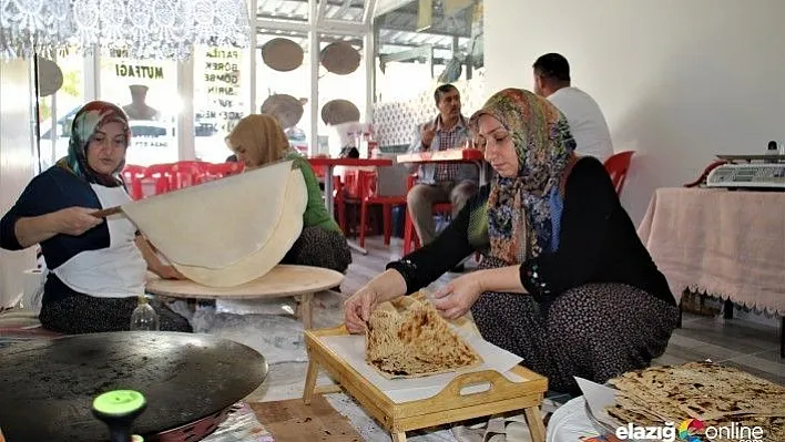 Gelin ile görümce sırt sırta verdi, kendi işlerini kurdu