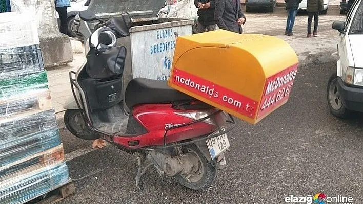 Motosiklet ile otomobil çarpıştı:1 yaralı