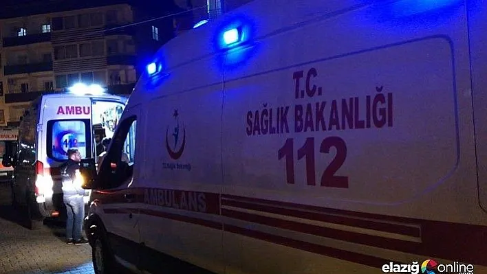 Osmaniye 112 ekipleri ve UMKE, Elazığ'a yaraları sarmak için yola çıktı