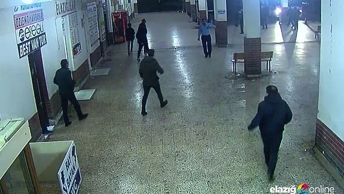 Elazığ'daki 5.0'lık deprem anı kamerada