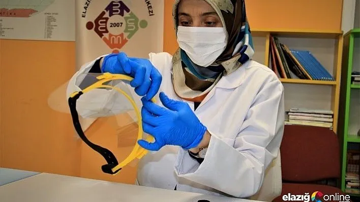 Memur-Sen'den sağlıkçılara 50 bin adet &quotYüz Siper" maskesi