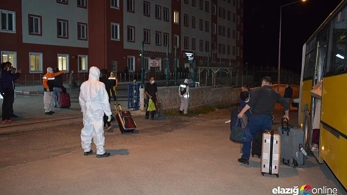 Cezayir ve Azerbaycan'dan getirilen 300 kişi Malatya'da karantina altına alındı