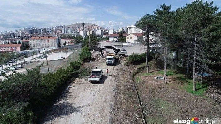 Şehir trafiğini rahatlatacak yeni bulvar ve yollarda çalışmalar başladı