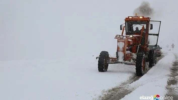 Tunceli'de kar yağışı etkili oldu, 32 köy yolu kapandı
