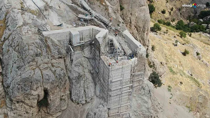 Harput Kalesi'nde restorasyon tüm hızıyla sürüyor