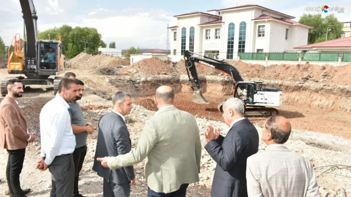 AK Parti Elazığ Milletvekili Erol Keleş'ten Karakoçan'a tam destek!