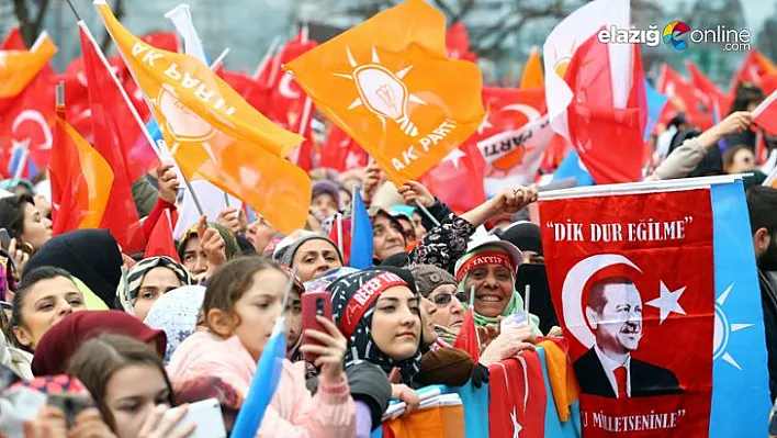 AK Partili Şamil Tayyar'dan partisine 'Dış güç' eleştirisi