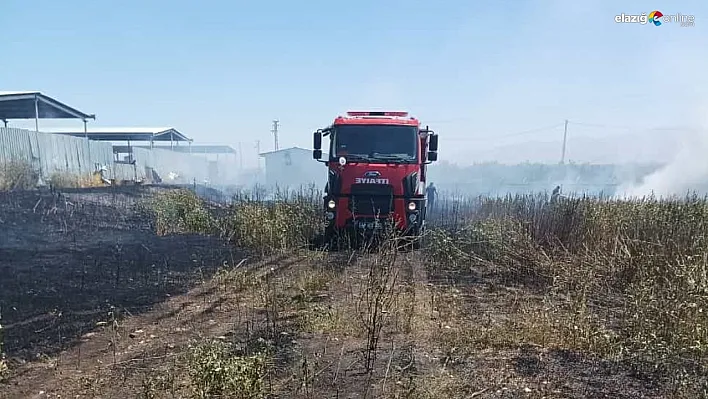 Akçadağ'da ot yangını söndürüldü