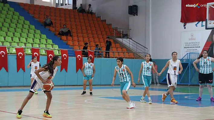 192 Genç Sporcu Elazığ'da Final Biletini Kapmak İçin Mücadele Ediyor!
