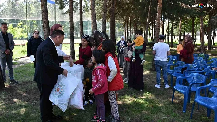 Bağlar Belediyesinden ihtiyaç sahiplerine giysi desteği