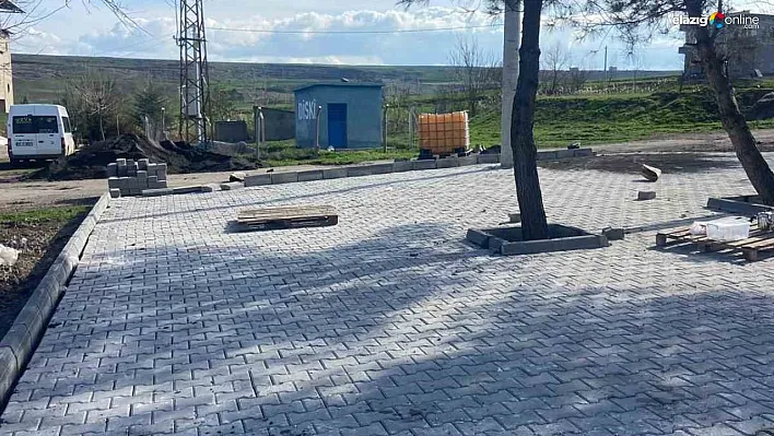 Bağlar'da kırsal mahallelerde parke döşeme çalışmaları devam ediyor
