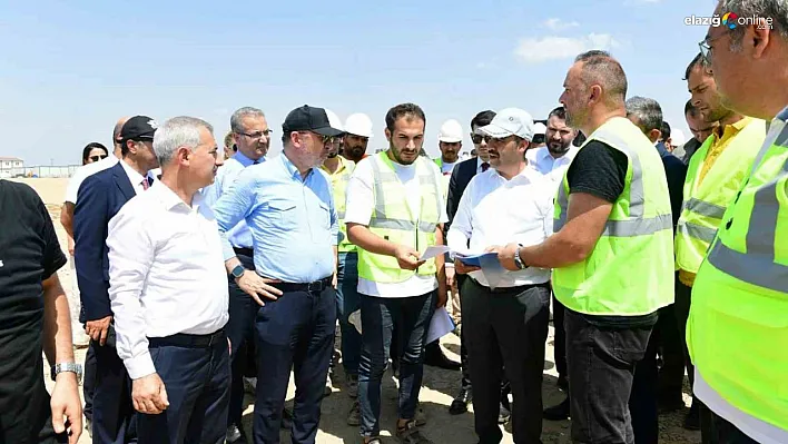 Bakan Kacır: 'Bu dev yatırımı Malatya'mıza kazandırıyoruz'