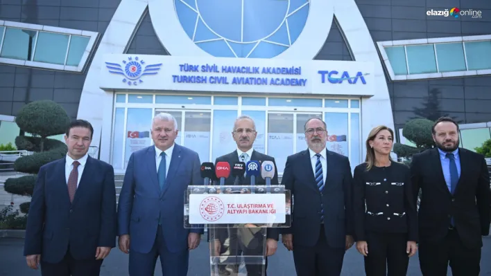 Bakan Uraloğlu müjdeyi verdi! İzmir-Elazığ uçuşları için geri sayım başladı!