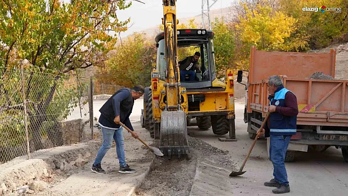 Battalgazi Belediyesi Çamurlu Mahallesi'nde asfalt yama çalışması yaptı