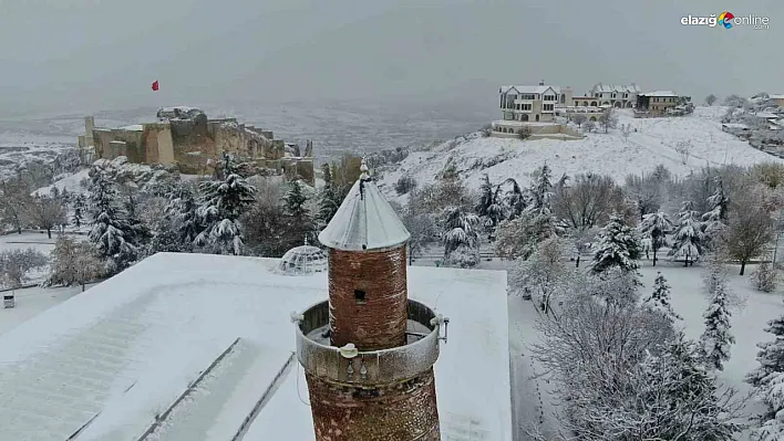 Elazığ'da Kış Masalı: Harput'ta Tarih ve Karın Büyüleyici Uyumu!