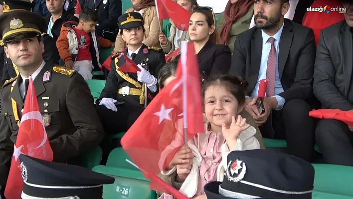 Bingöl'de Cumhuriyet Bayramı coşkuyla kutlandı