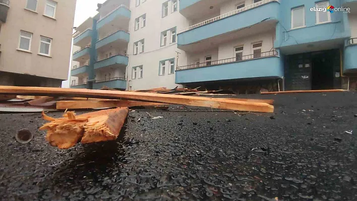 Bingöl'de fırtına çatıları uçurdu